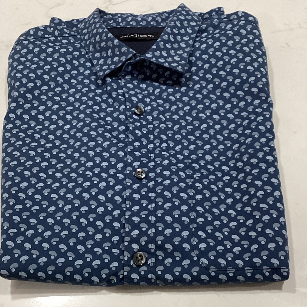 Men’s short sleeve button up shirt